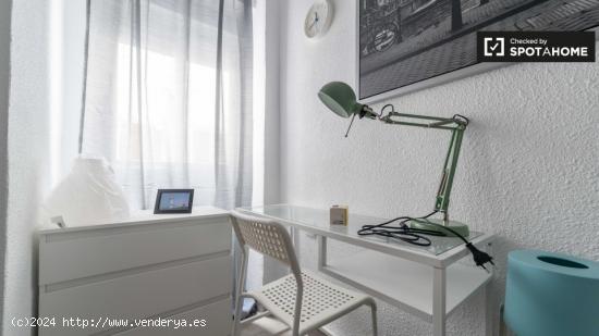 Cómoda habitación en alquiler, apartamento de 4 dormitorios, Rascanya - VALENCIA