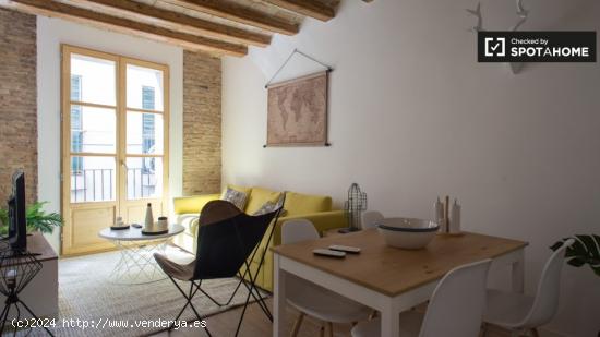 Encantador apartamento de 2 dormitorios en alquiler en El Raval - BARCELONA