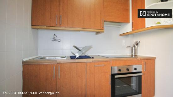 Apartamento informal de 2 dormitorios en alquiler cerca del mercado de Sant Antoni en el Eixample Es