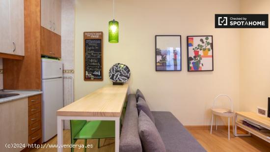 Acogedor apartamento de 1 dormitorio en alquiler en Lavapiés - MADRID