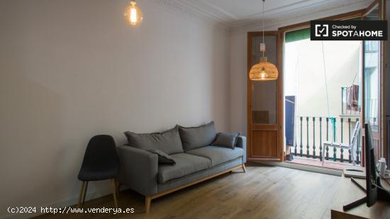 Apartamento de 2 dormitorios con balcones en alquiler en El Born - BARCELONA