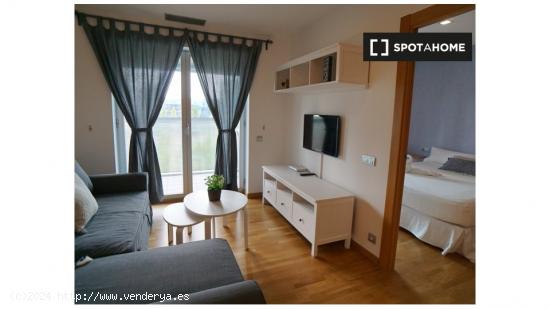 Elegante apartamento de 1 dormitorio en alquiler cerca del Poble Espanyol en L'Hospitalet de Llobreg