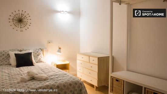 Encantador apartamento de 2 dormitorios en alquiler en El Born - BARCELONA