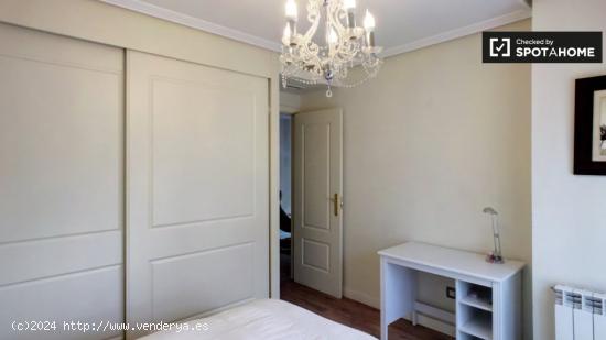 Elegante habitación en alquiler en apartamento de 3 dormitorios, Getafe - MADRID