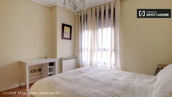 Elegante habitación en alquiler en apartamento de 3 dormitorios, Getafe - MADRID