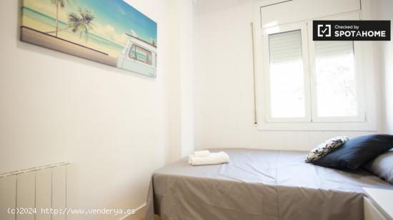 Acogedora habitación en alquiler en apartamento de 4 dormitorios en Sants - BARCELONA