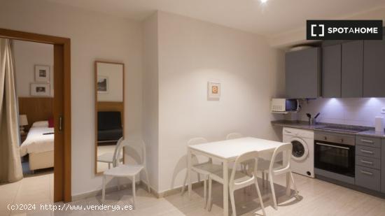 Apartamento contemporáneo de 2 dormitorios en alquiler en Barri Gòtic - BARCELONA