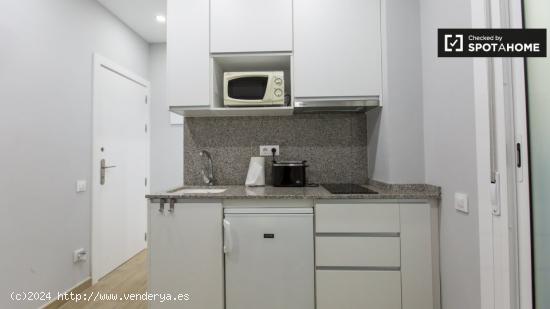 Apartamento reformado en alquiler en Poble-sec - BARCELONA