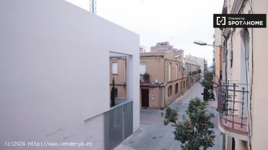 Elegante estudio en alquiler en Poblenou - BARCELONA