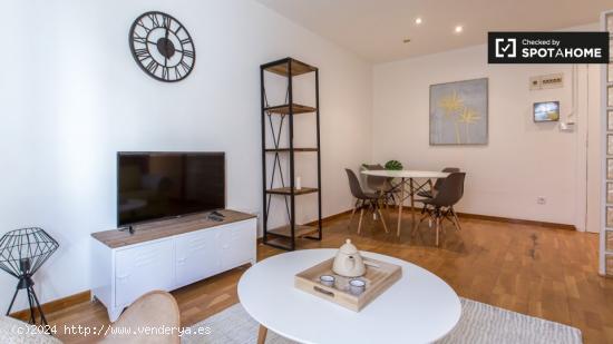 Moderno apartamento de 3 dormitorios en alquiler en L'Hospitalet de Llobregat. - BARCELONA