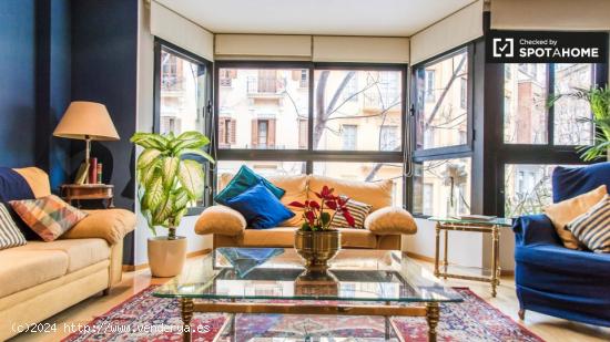 Hermoso apartamento de 3 habitaciones en alquiler en Extramurs. - VALENCIA