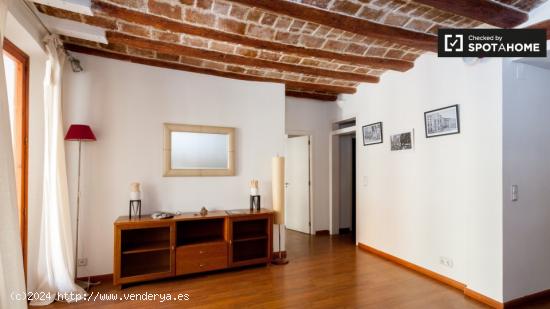 Encantador apartamento de 2 dormitorios en alquiler en El Raval - BARCELONA