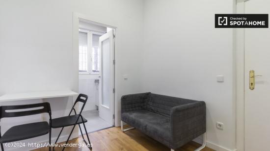 Elegante apartamento de 1 dormitorio en alquiler en Lavapiés - MADRID