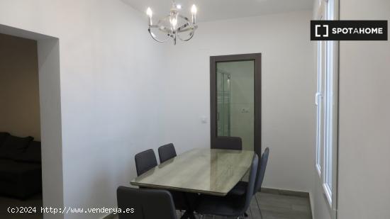 Acogedor apartamento de 3 dormitorios en alquiler en Madrid Centro. - MADRID