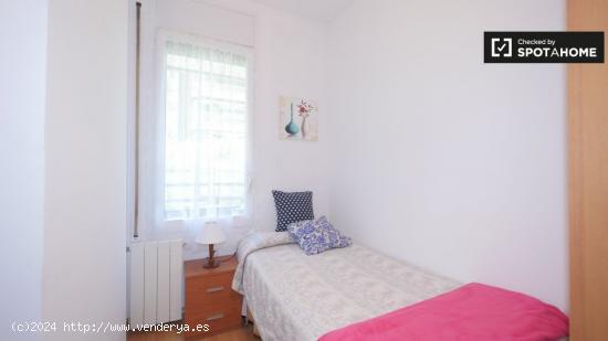 Acogedora habitación en apartamento de 4 dormitorios en el Eixample de Esquerra. - BARCELONA