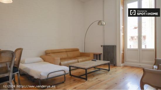 Apartamento de 2 dormitorios en alquiler en Madrid Centro - MADRID