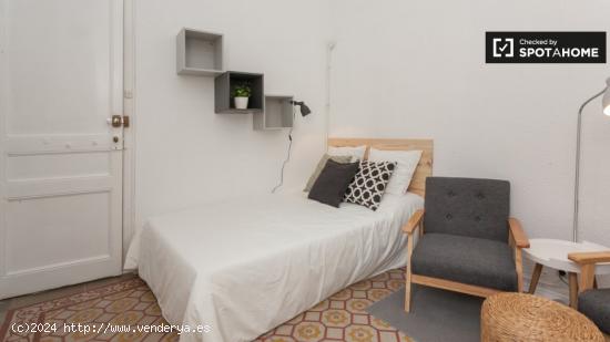 Elegante habitación en alquiler en apartamento de 9 habitaciones en Gracia - BARCELONA