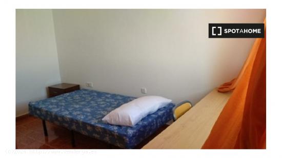 Se alquila habitación en Algirós, Valencia - VALENCIA