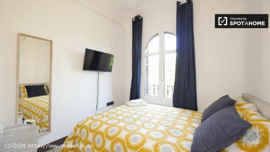 Preciosa habitación con cama doble en alquiler en el Eixample - BARCELONA