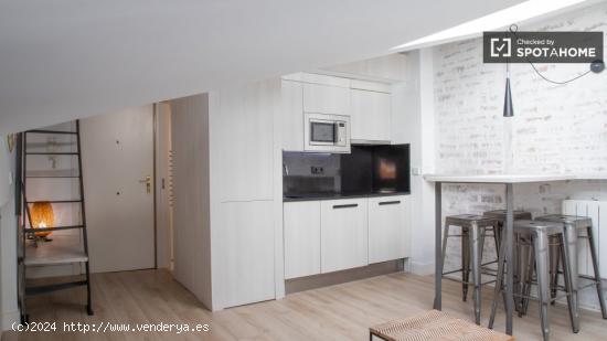 Moderno apartamento estudio con aire acondicionado en alquiler cerca de Gran Vía en el centro de Ch