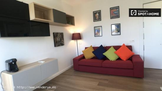 Amplio y recientemente renovado apartamento de 3 dormitorios en alquiler en Atocha - MADRID