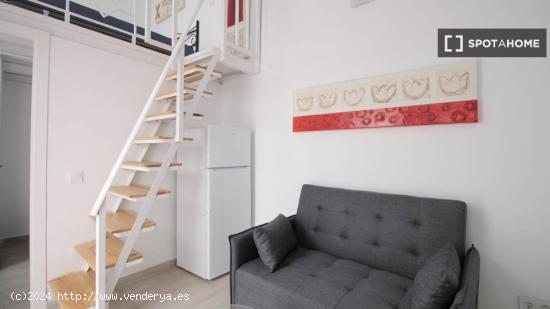 Elegante apartamento de 1 dormitorio en alquiler en Usera - MADRID