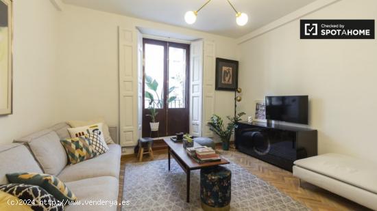 Elegante apartamento de 1 dormitorio en alquiler en Centro - MADRID