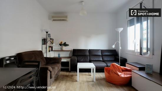 Acogedora habitación en alquiler en piso de 3 dormitorios en Sant Martí - BARCELONA