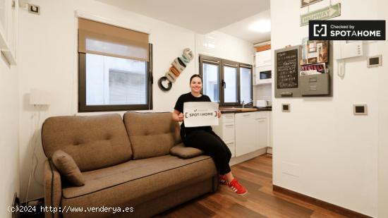 Moderno apartamento de 1 dormitorio en alquiler en Centro - MADRID