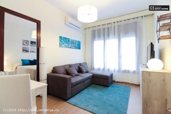  Apartamento moderno de 2 dormitorios con estudio en alquiler en el Eixample central - BARCELONA 