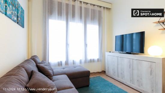 Apartamento moderno de 2 dormitorios con estudio en alquiler en el Eixample central - BARCELONA