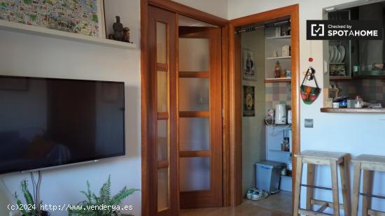 Encantador apartamento de 2 dormitorios en alquiler cerca de la playa en Poblenou - BARCELONA