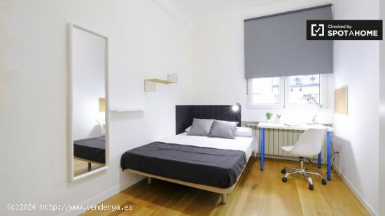 Acogedora habitación en apartamento de 7 dormitorios en Argüelles, Madrid - MADRID