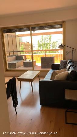  Bonito apartamento de 1 dormitorio con terraza en alquiler cerca del estadio Santiago Bernabéu en C 