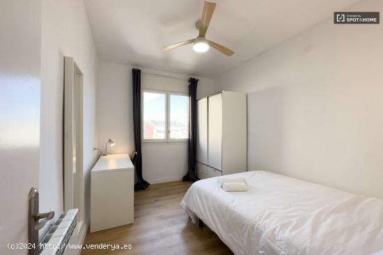  Elegante habitación en alquiler en apartamento de 4 dormitorios en L'Esquerra de l'Eixample - BARCE 