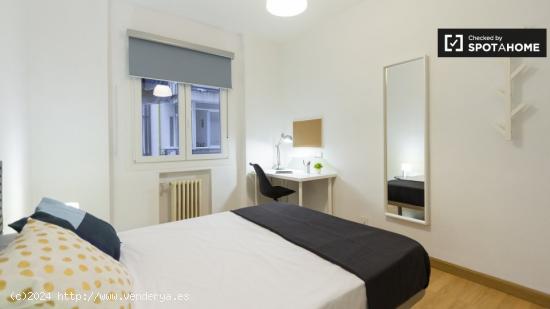 Preciosa habitación con cama doble en alquiler en Chamartín - MADRID