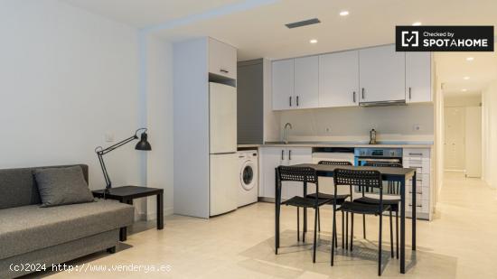 Elegante apartamento de 2 dormitorios en alquiler en Poblats Marítims - VALENCIA