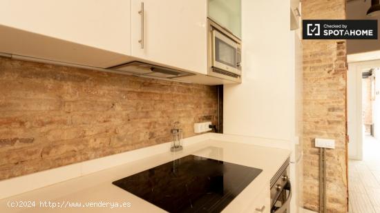 Adorable apartamento de 3 dormitorios en alquiler en Sants-Montjuïc - BARCELONA