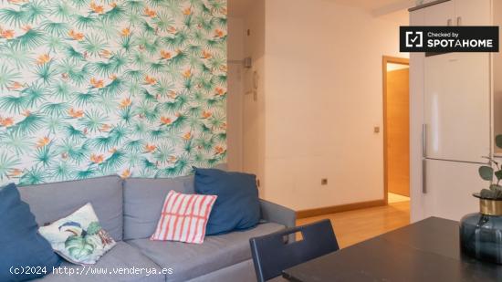 Elegante apartamento de 3 dormitorios en alquiler, cerca del Palacio Real, en Malasaña - MADRID