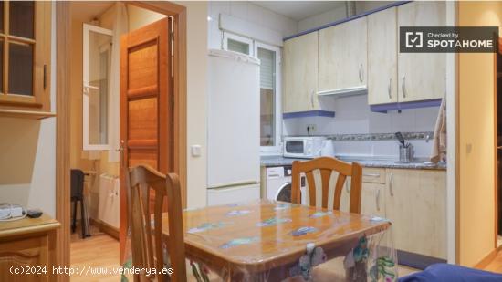 Apartamento de 2 dormitorios en alquiler en Madrid - MADRID