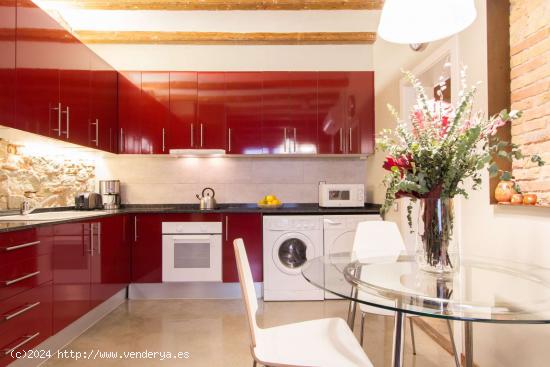  Apartamento dúplex de 2 dormitorios en alquiler en Barcelona - BARCELONA 