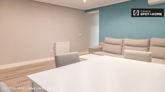 Apartamento de 2 dormitorios en alquiler en Madrid - MADRID