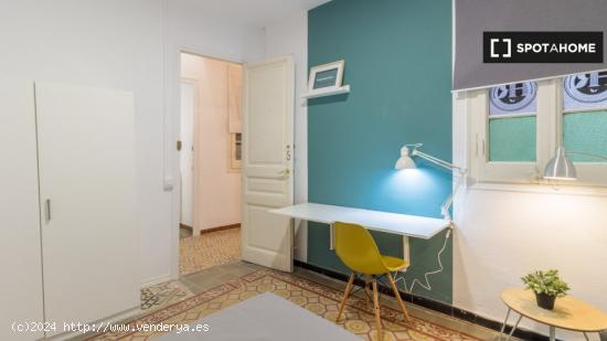 Elegante habitación en alquiler en apartamento de 9 habitaciones en Gracia - BARCELONA