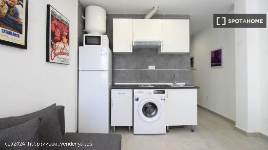 Apartamento de 1 dormitorio en alquiler en Madrid - MADRID