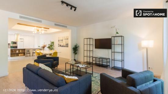 Apartamento de 3 dormitorios en alquiler en Barcelona - BARCELONA