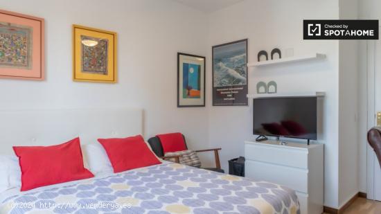 Habitaciones privadas en alquiler en piso de 3 dormitorios en Madrid - MADRID