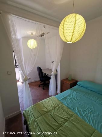  Habitaciones en alquiler en apartamento de 5 dormitorios en Alcalá De Henares. - MADRID 