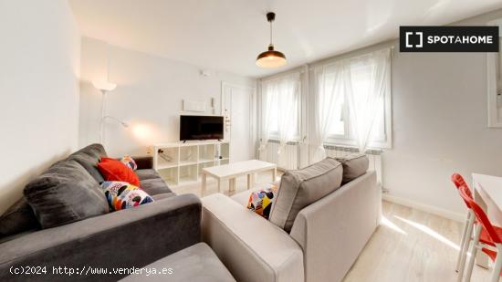 Habitación en piso compartido en Zaragoza - ZARAGOZA