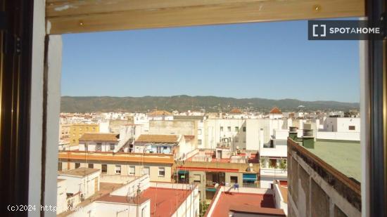 Habitación en piso compartido en Córdoba - CORDOBA