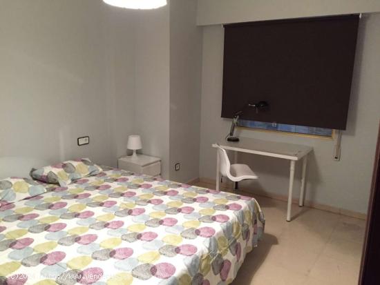  Alquiler de habitaciones para estudiantes en piso de 4 habitaciones en Alicante - ALICANTE 